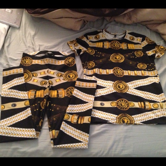 Versace Versus Iconic Belt leggings and top