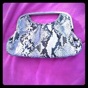 Bundle for telliot007