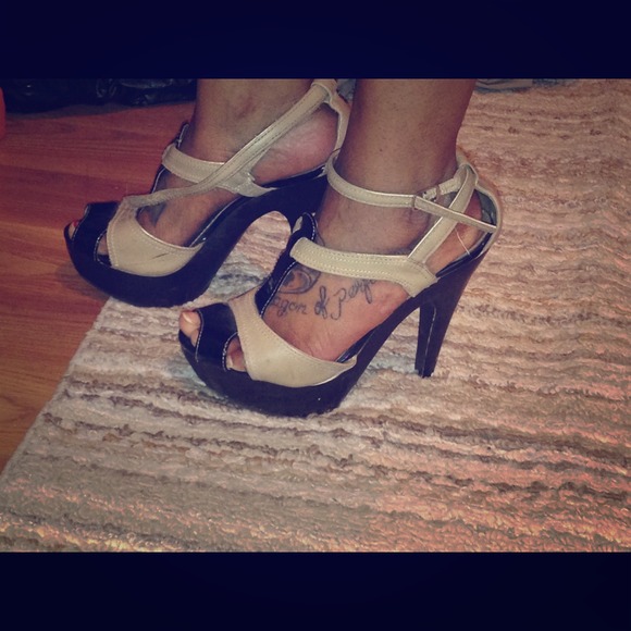 Shoes - Black and Tan Heels
