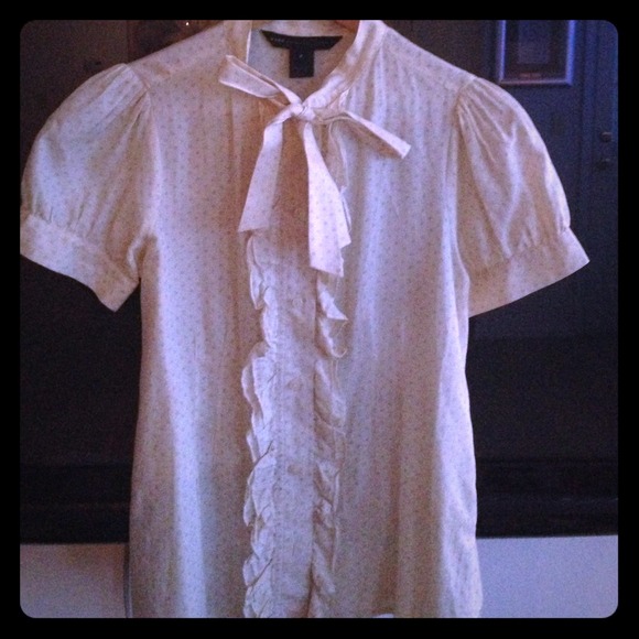 Marc Jacobs Beautiful stylish silk top!
