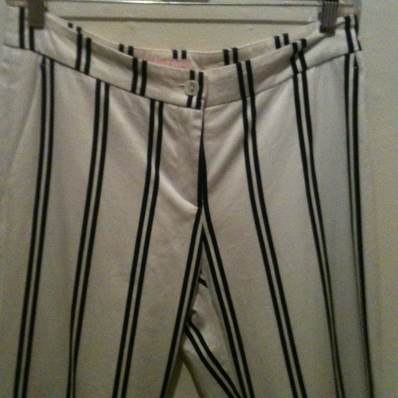 LEA ROME: Made in France, B&W Striped Slacks. - Picture 3 of 4