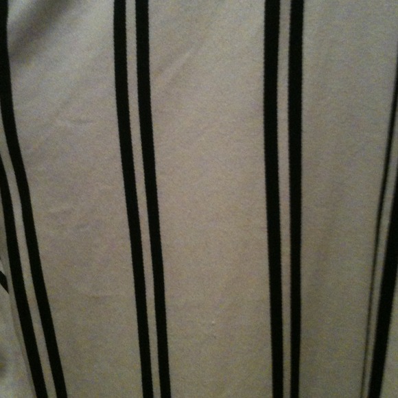 LEA ROME: Made in France, B&W Striped Slacks. - Picture 4 of 4