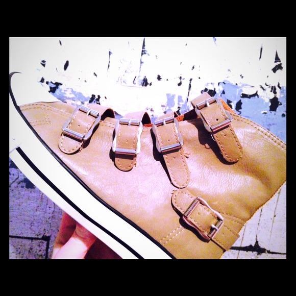 Total Street Chick Shoes!!