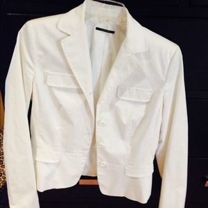 White cotton blazer....beautiful