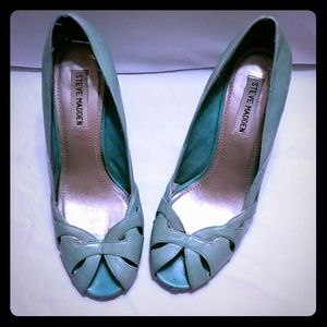 Steve Madden Turquoise Peep Toe heels
