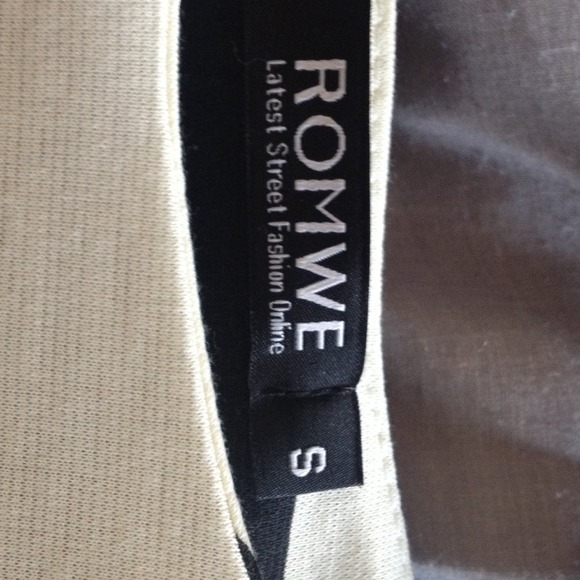 Romwe perfect black and white mini bodycon. NWOT. - Picture 2 of 2