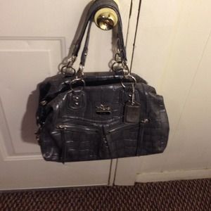 Coach handbag selling for a friend
