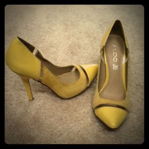 Aldo Stiletto pumps- yellow
