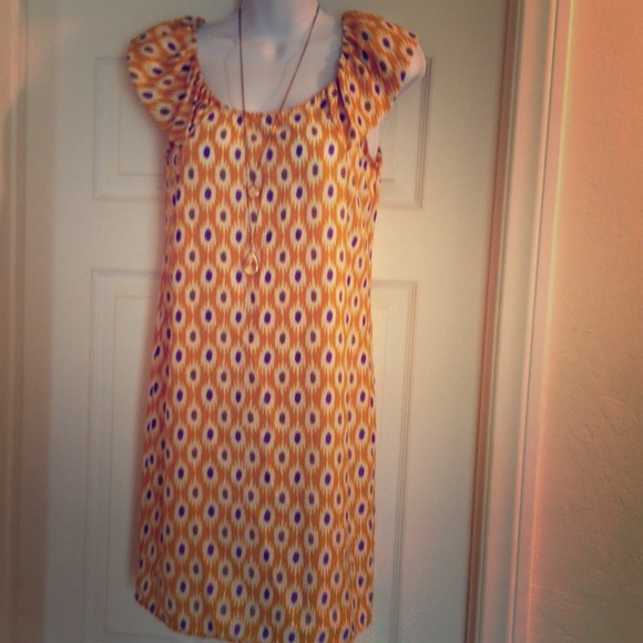 Super cute dress by Soprano. From Nordstroms. 😘