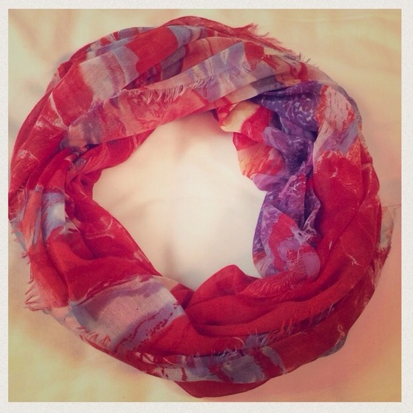 GONE!!!!!FREE SCARF FOR MY NEXT BUYER OF ANY ITEM! - Picture 6 of 6