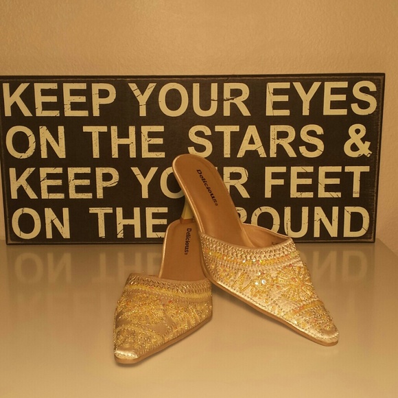 BRAND NEW BEIGE SATIN & SEQUIN SLIP-ON MULES