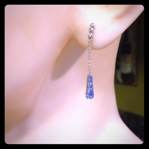 Tanzanite, diamond, & white gold earrings