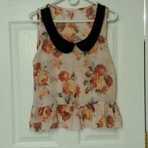 A Floral Spring No Sleeve Lace Shirt
