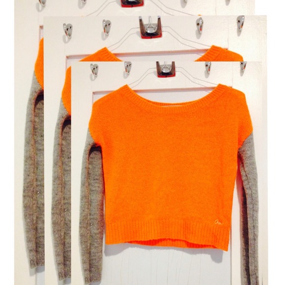 aéropostale s/p fuzzy long sleeve crop top