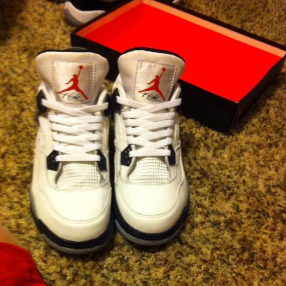 Air Jordan White Cement 4