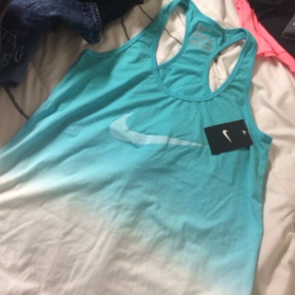 Nike ombré tank