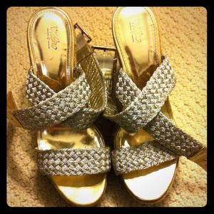 Gold woven wedges