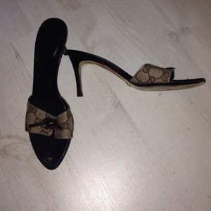 Gucci logo stiletto sandals size 7