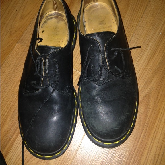 😲sold😲doc martens