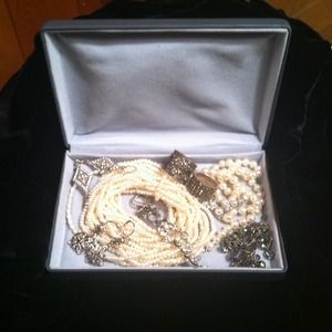 Chic Jewelry Set