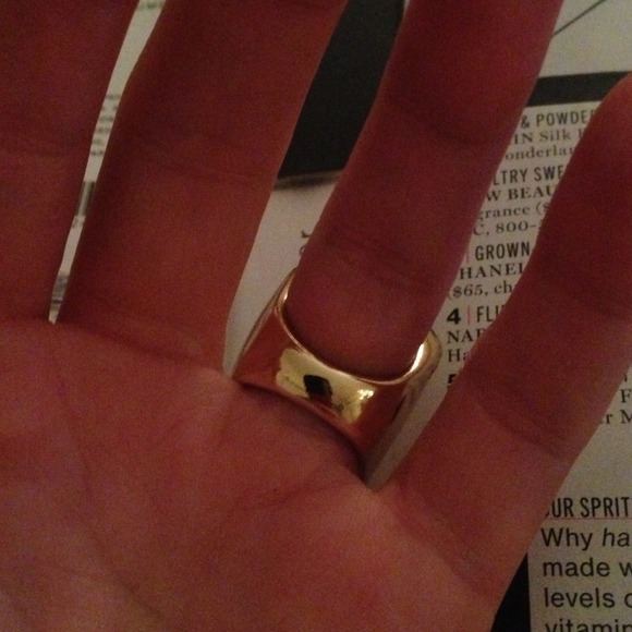 ASOS ring - Picture 3 of 3