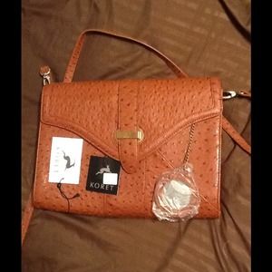 REDUCED!!!!!       NEW PURSE!!!! NEVER USED!!!