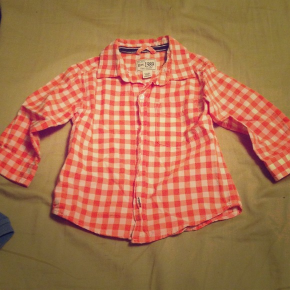 SOLD!!!The Children's Place button up
