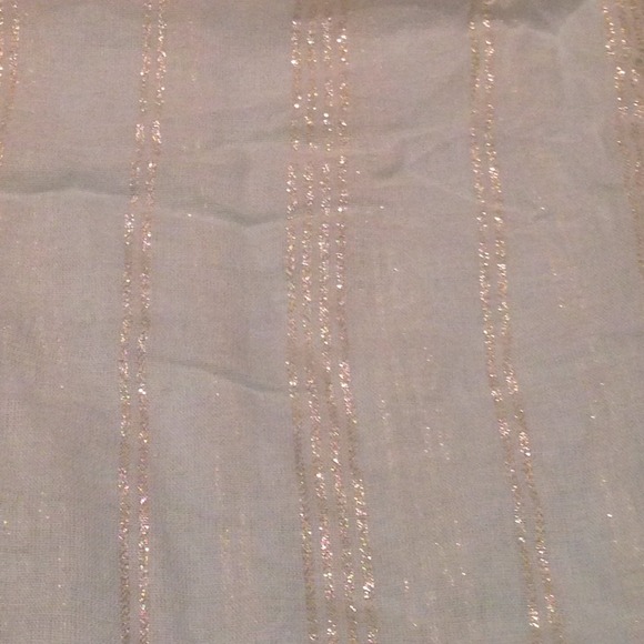 Beautiful light mint and gold flecked scarf - Picture 4 of 4