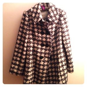 Vintage black and white timeless coat