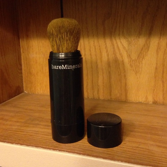 ❌SOLD in bundle❌Minerals powder brush & container