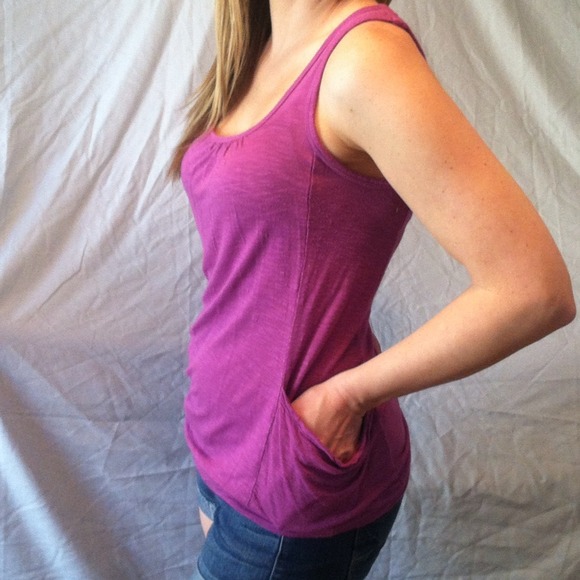 Purple Tank with Pockets - Picture 2 of 3