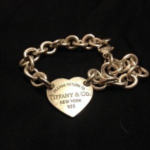 *Shipping only* Tiffany & Co Heart Link Bracelet