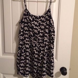 Printed romper with keyhole back