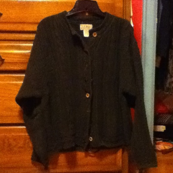 Dark green sweater