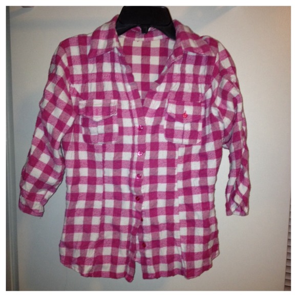 🎀 Cute & Comfy Cotton plaid button down shirt 🎀 - Picture 2 of 4