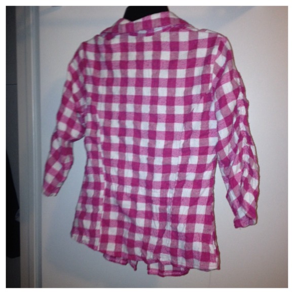 🎀 Cute & Comfy Cotton plaid button down shirt 🎀 - Picture 3 of 4