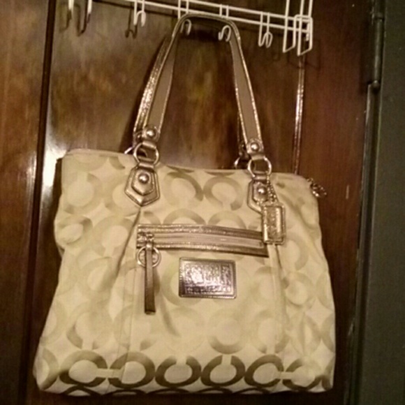 Coach Beige Poppy tote bag (authentic)