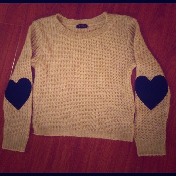 SOLD!!!! Heart sleeve sweater - small