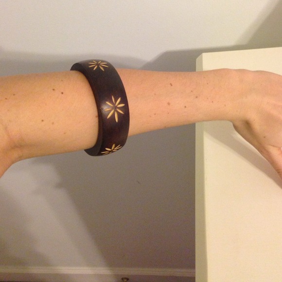 Wooded bracket - Picture 4 of 4