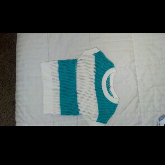 Short sleeve knit top