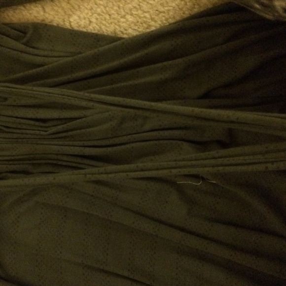 Dress- - Picture 3 of 4