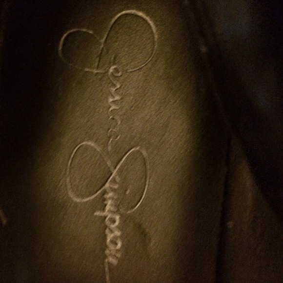 Shoes - Picture 2 of 4