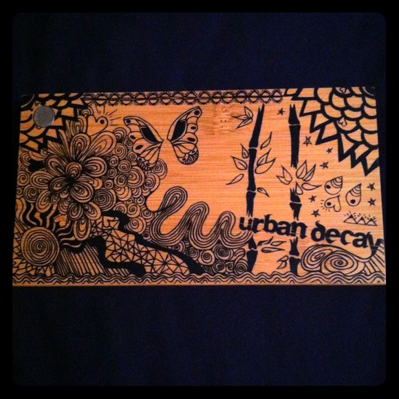 Urban Decay Bamboo Palette