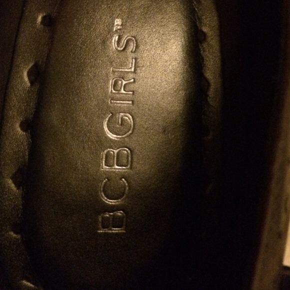 Shoes- - Picture 2 of 4