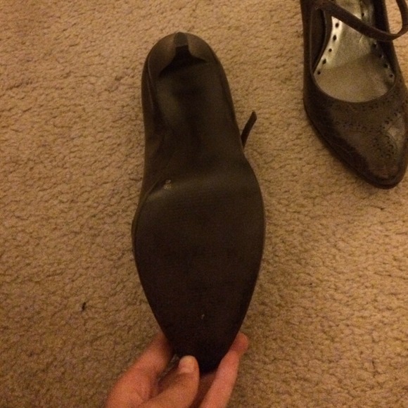 Shoes- - Picture 3 of 4