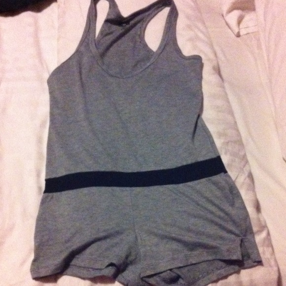 Jumper - Picture 3 of 3
