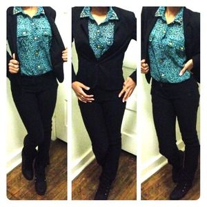 ✨Sold✨ Blue Zebra Print Top