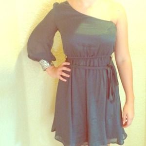 Gorgeous green formal dress!