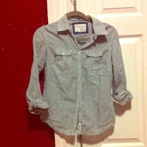 Long sleeve boyfriend shirt.