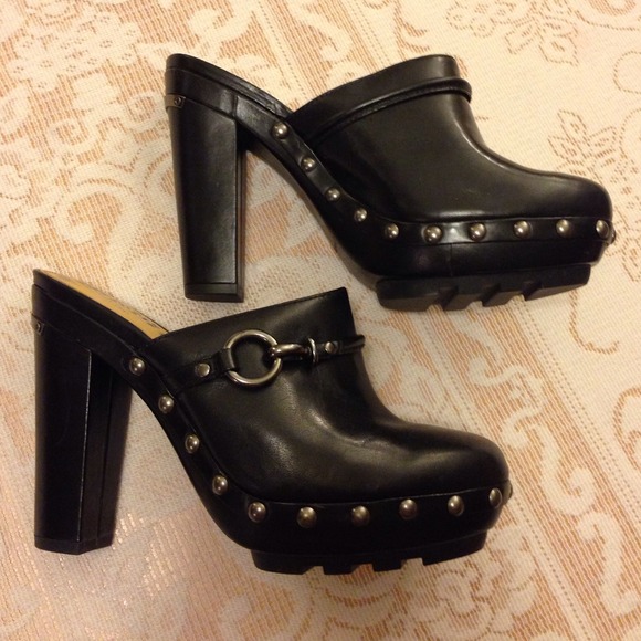 black coach clogs